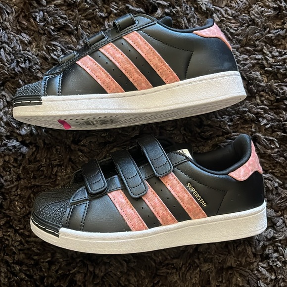 Adidas ‘Superstar’ Velcro kids sneakers - Picture 4 of 10